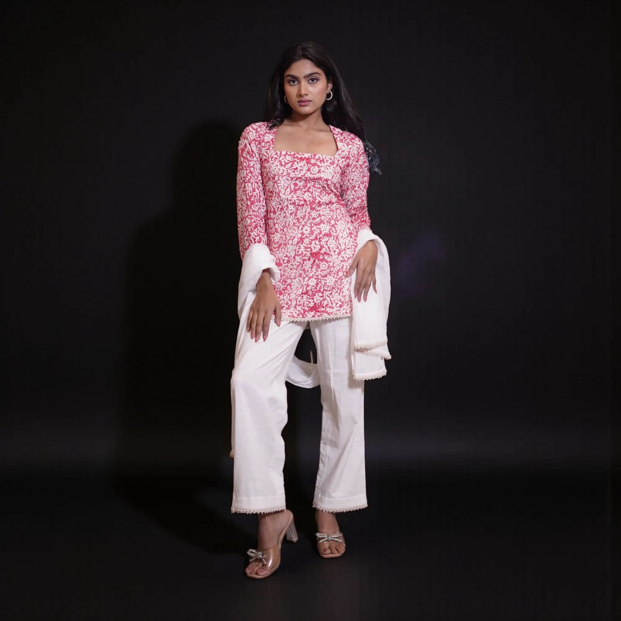 Rose pink floral kurta with white palazzo pants 1