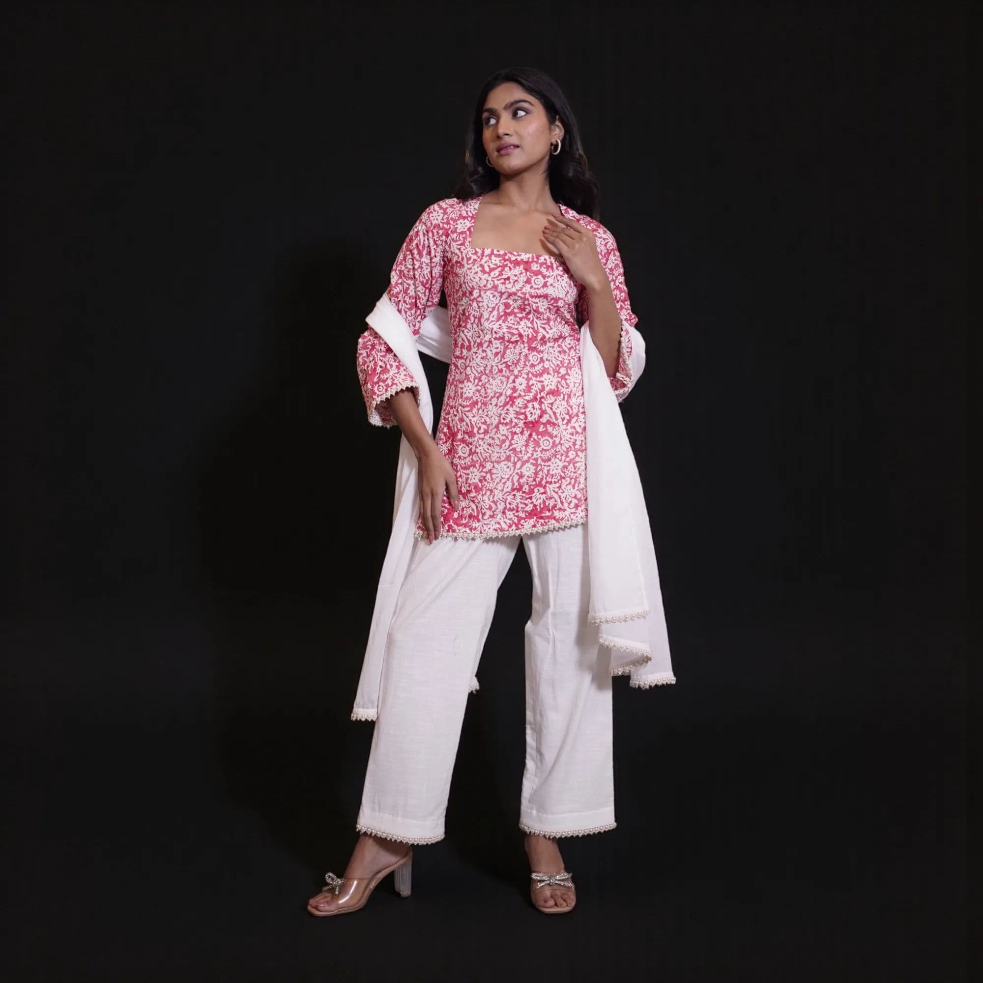 Rose pink floral kurta with white palazzo pants 2